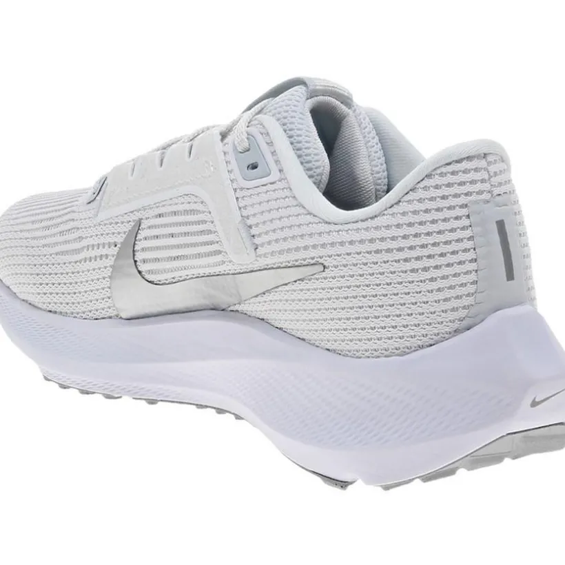 Nike Air Zoom Pegasus 40 Running Shoes