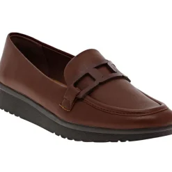 Women's Baretraps Addison Loafers