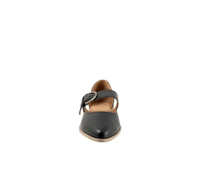 Women's Bueno Brittany Flats
