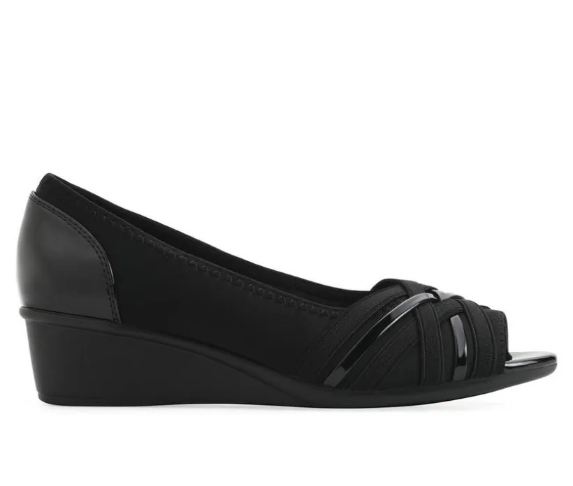 Women's Cliffs by White Mountain Boldest Wedges