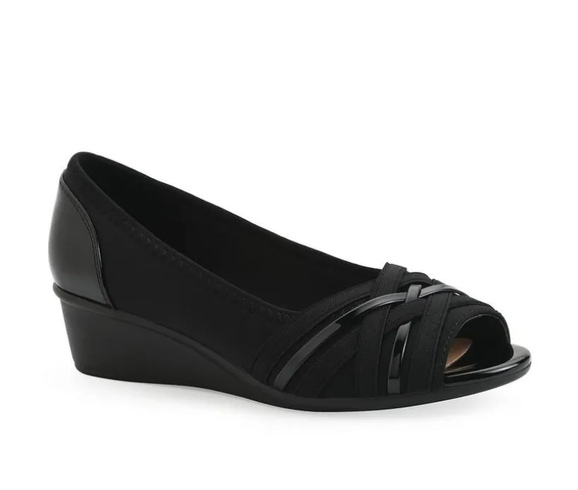 Women's Cliffs by White Mountain Boldest Wedges