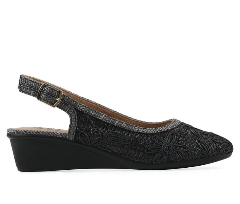 Women's Cliffs by White Mountain Boris Wedges
