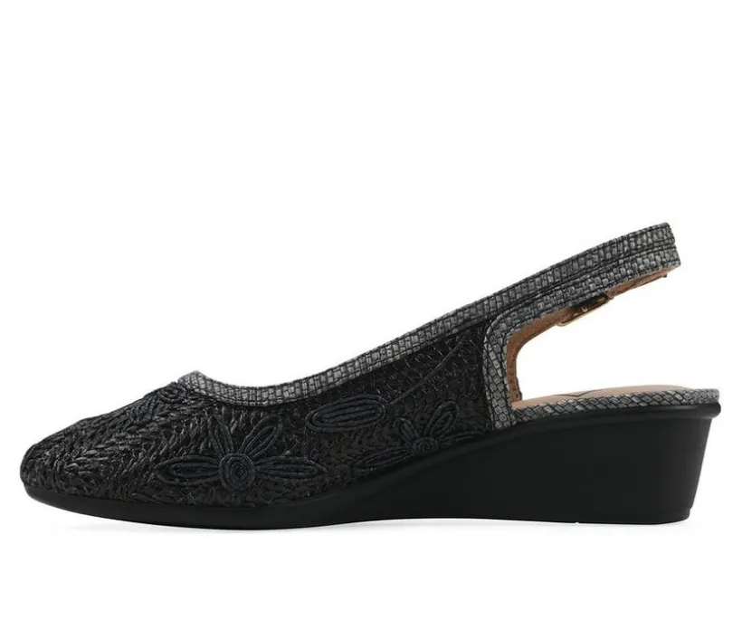 Women's Cliffs by White Mountain Boris Wedges