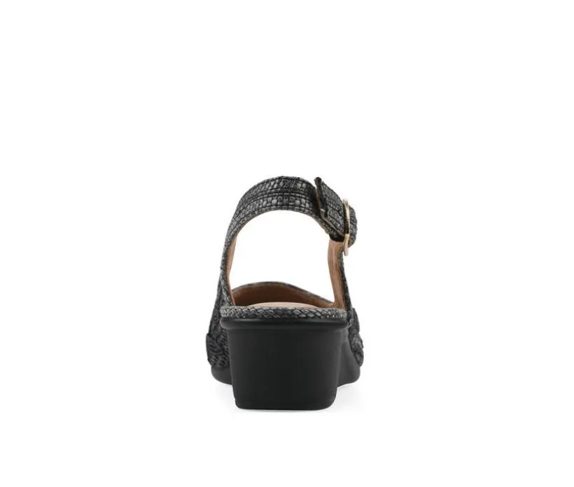 Women's Cliffs by White Mountain Boris Wedges