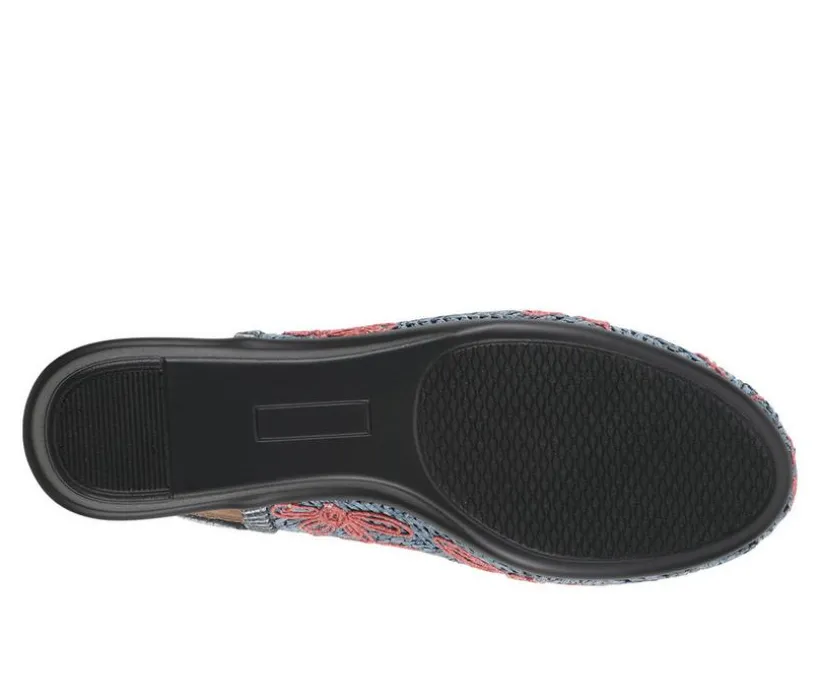 Women's Cliffs by White Mountain Boris Wedges