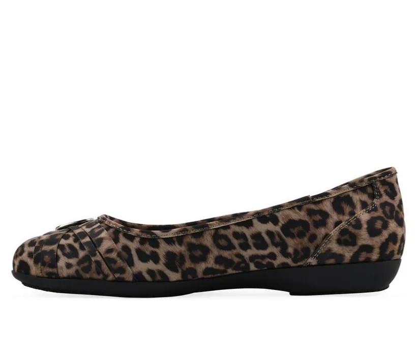 Women's Cliffs by White Mountain Calming Flats