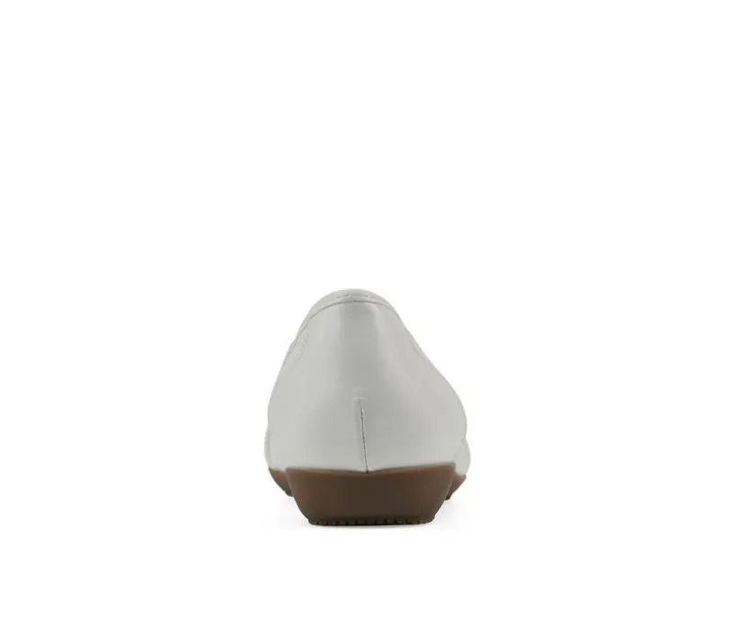 Women's Cliffs by White Mountain Calming Flats
