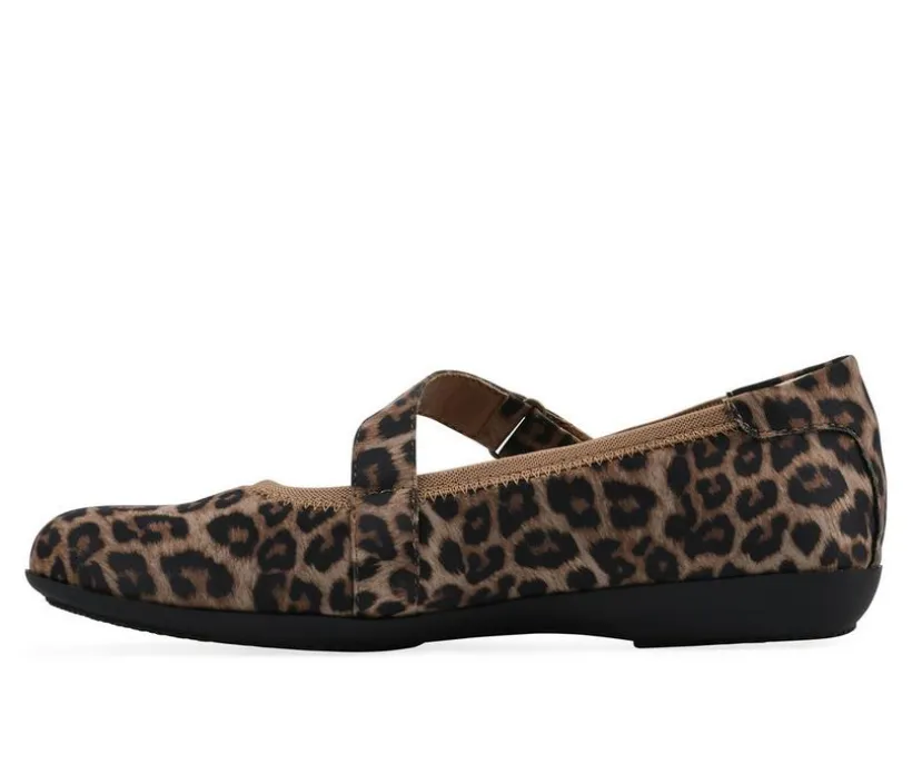 Women's Cliffs by White Mountain Carwen Flats