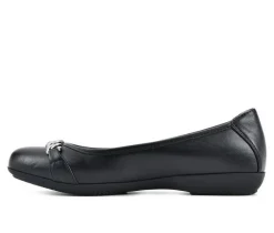 Women's Cliffs by White Mountain Charmed Flats