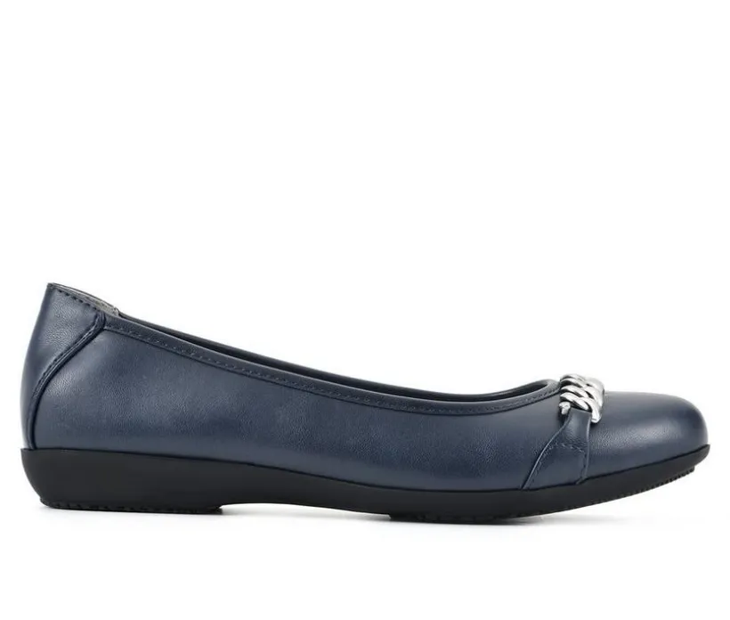 Women's Cliffs by White Mountain Charmed Flats
