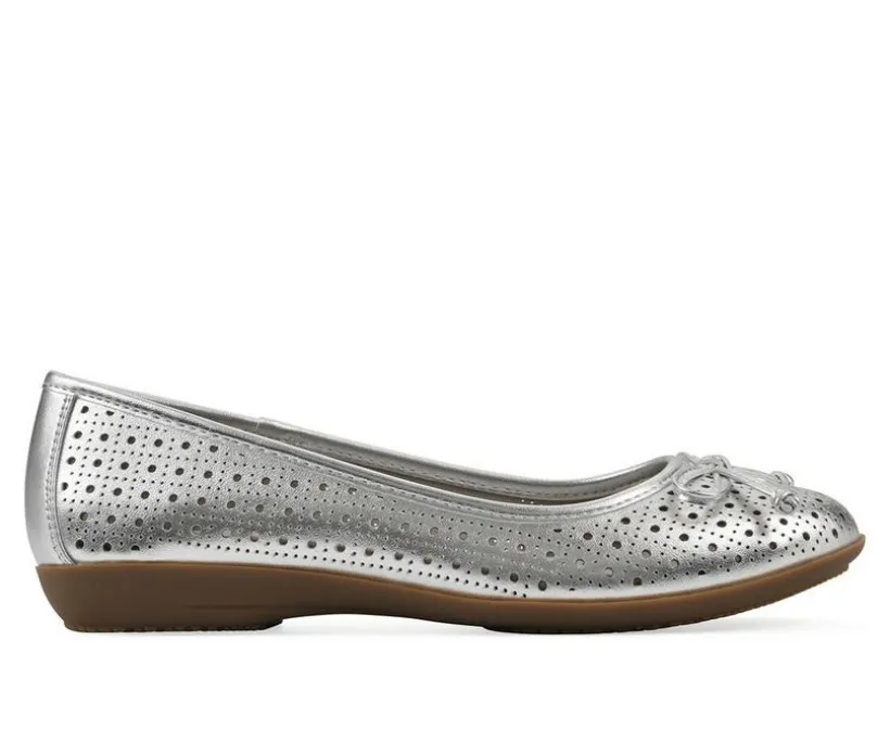 Women's Cliffs by White Mountain Cheryl Flats