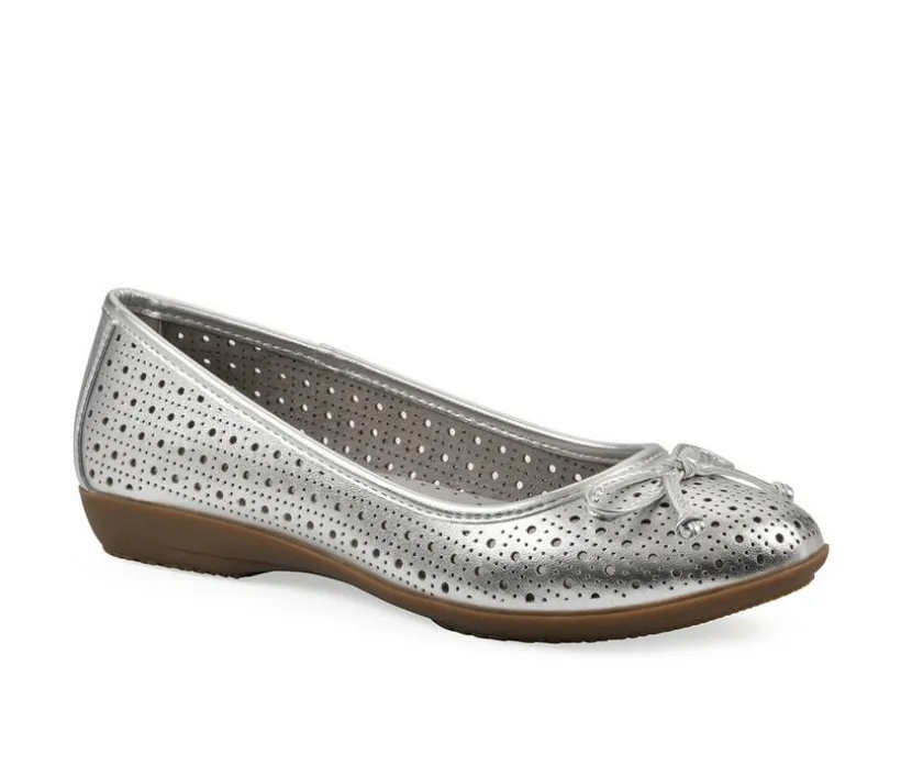 Women's Cliffs by White Mountain Cheryl Flats