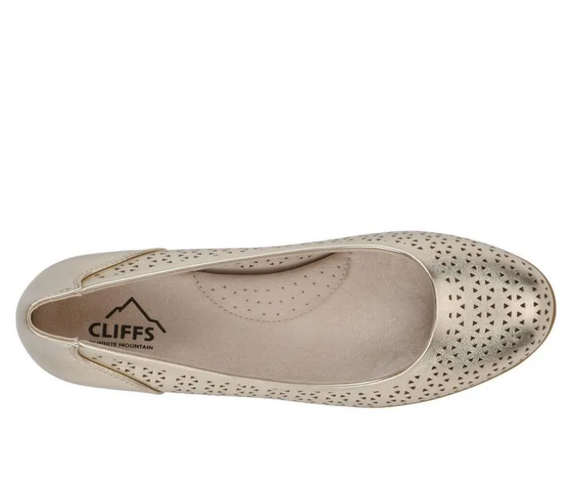 Women's Cliffs by White Mountain Cindy Flats