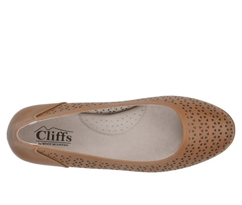 Women's Cliffs by White Mountain Cindy Flats