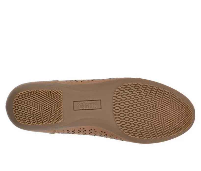 Women's Cliffs by White Mountain Cindy Flats