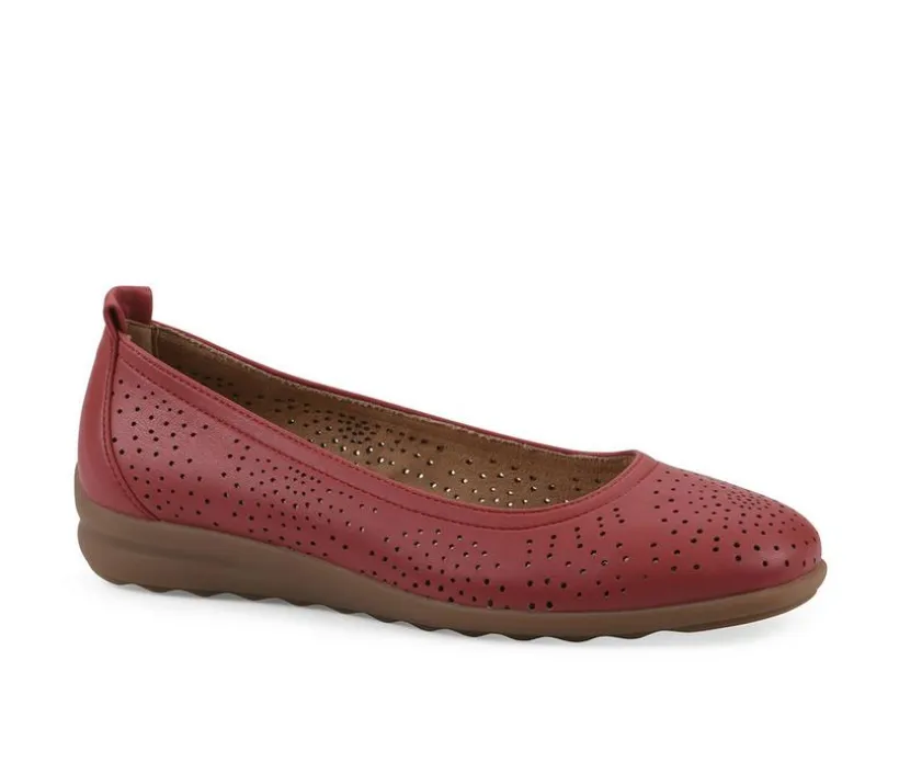 Women's Cliffs by White Mountain Cindy Flats