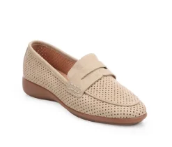 Women's Cliffs by White Mountain Miliani Flats