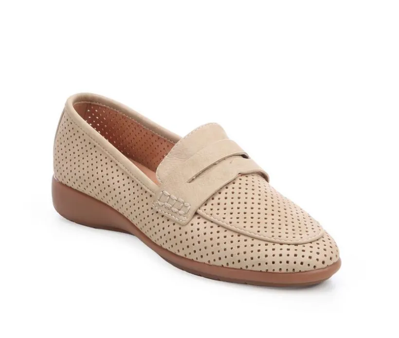 Women's Cliffs by White Mountain Samson Loafers