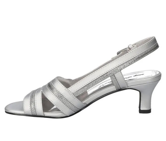 Women's Easy Street Meghan Pumps