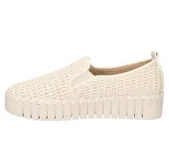 Women's Easy Street Peppy Sneakers