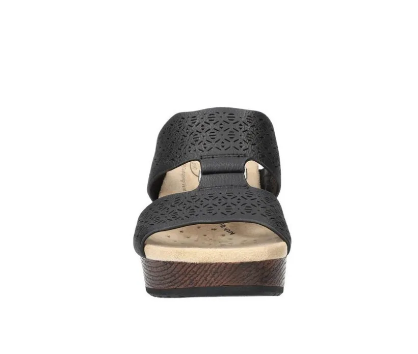 Women's Easy Works by Easy Street Letsee Slip-Resistant Clogs
