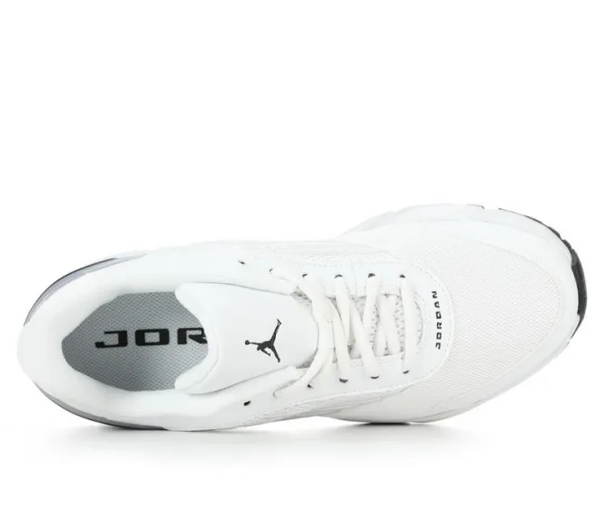 Women's Jordan Trunner Flow Sneakers