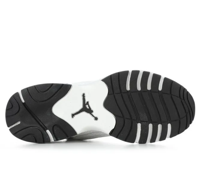 Women's Jordan Trunner Flow Sneakers