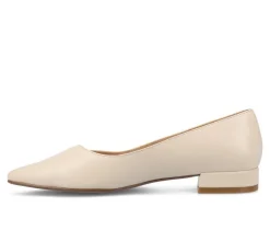 Women's Journee Collection Carmin Flats