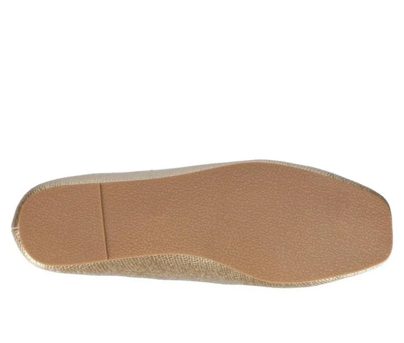 Women's Journee Collection Carnation Pumps