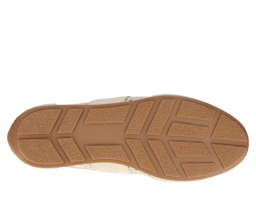 Women's Journee Collection Chasse Sneakers