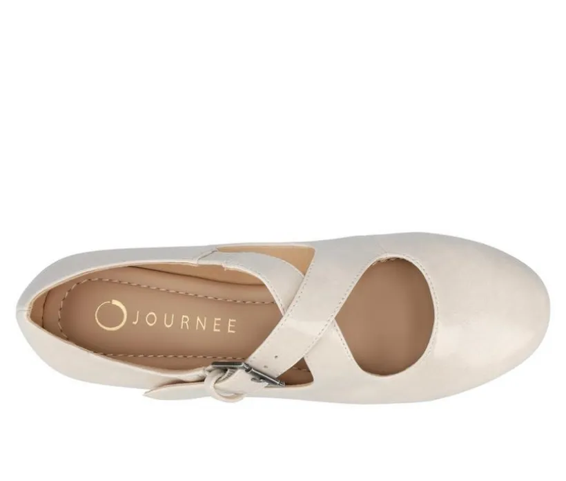 Women's Journee Collection Ivanna Flats
