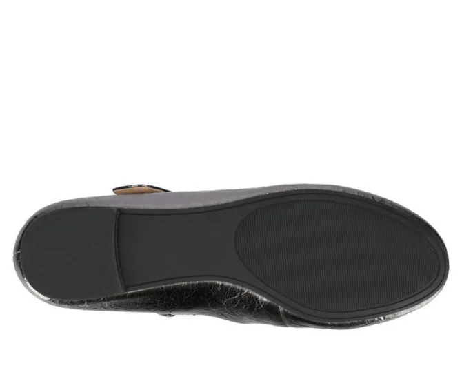 Women's Journee Collection Ivanna Flats