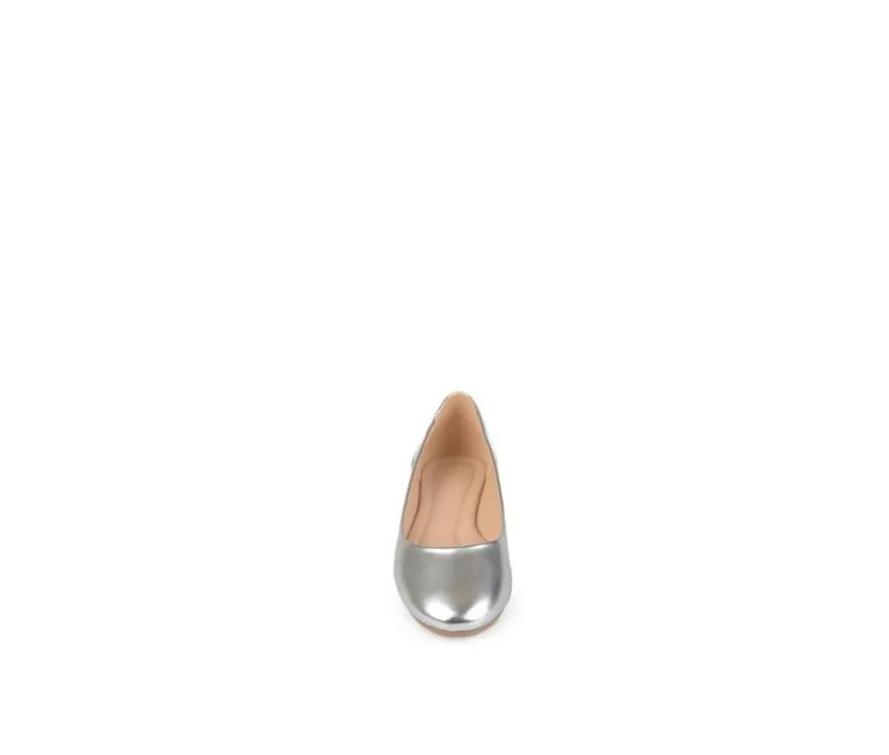 Women's Journee Collection Karissa Flats
