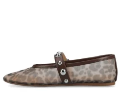 Women's Journee Collection Naveah Flats