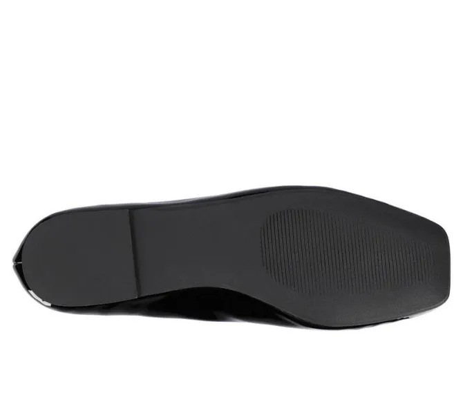 Women's Journee Collection Zimia Flats