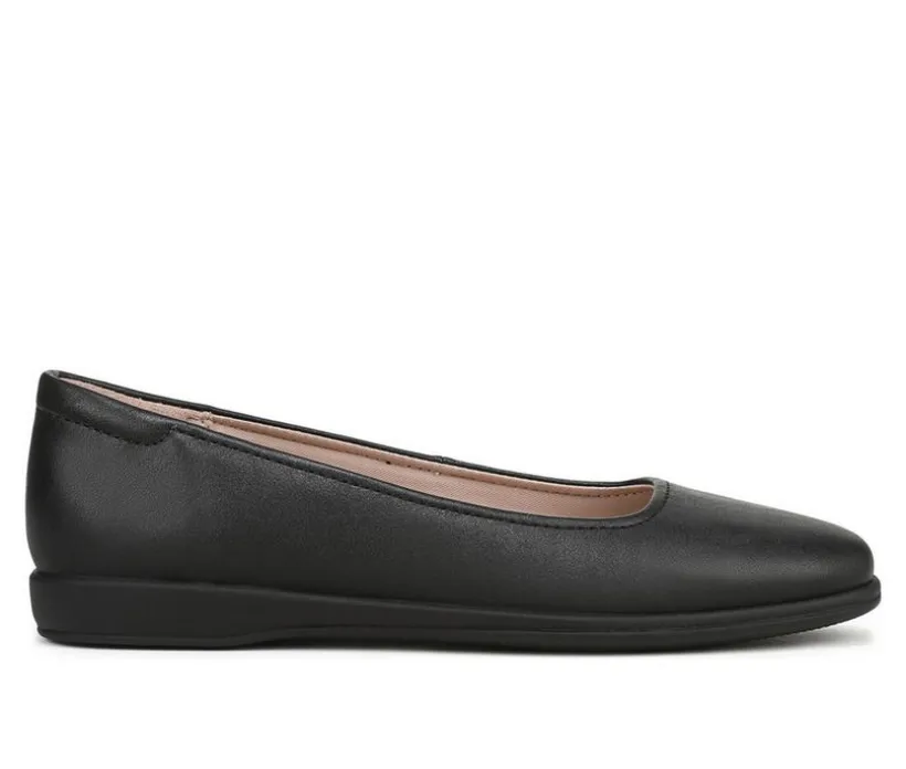 Women's Naturalizer Soft-Touch Flats