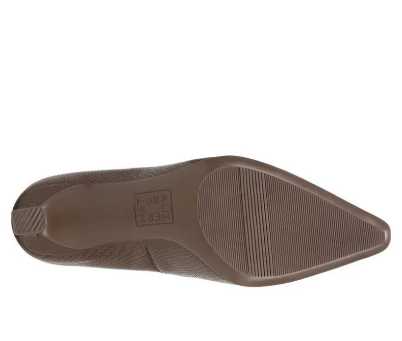 Women's Naturalizer Tylan Pumps
