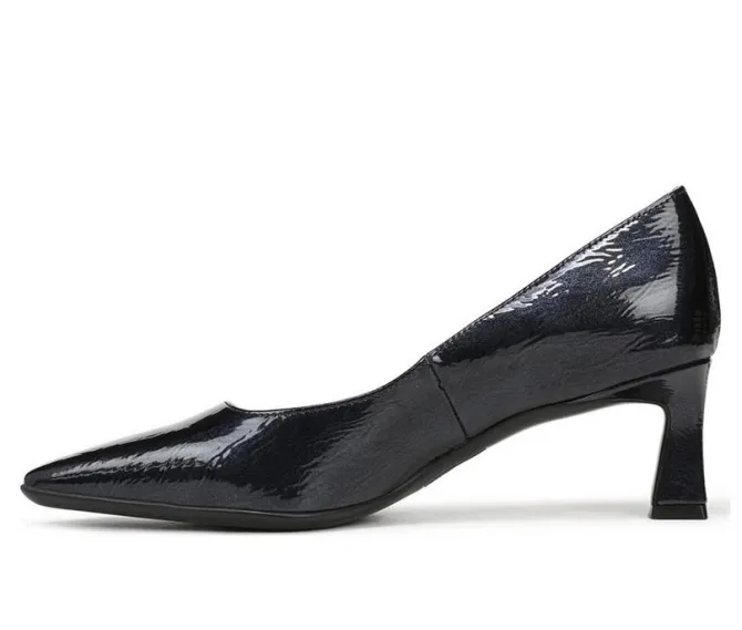 Women's Naturalizer Tylan Pumps