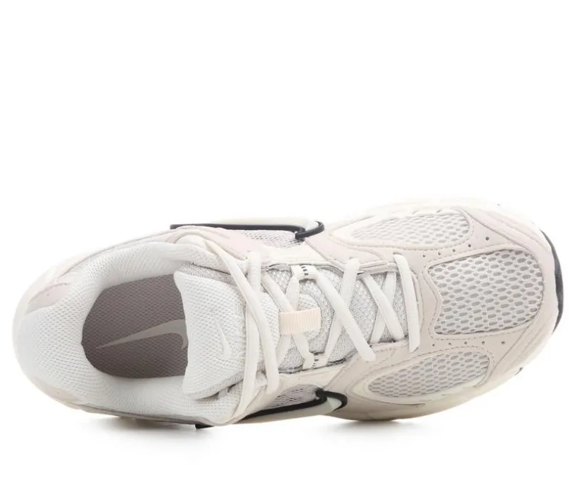 Women's Nike V5 RNR Suede Sneakers