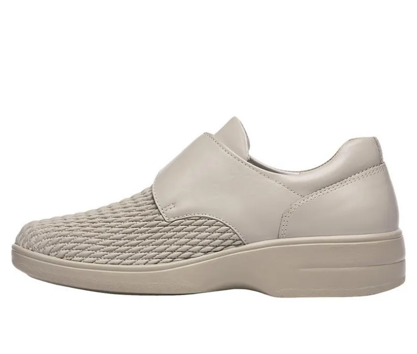 Women's Propet Olivia Flats