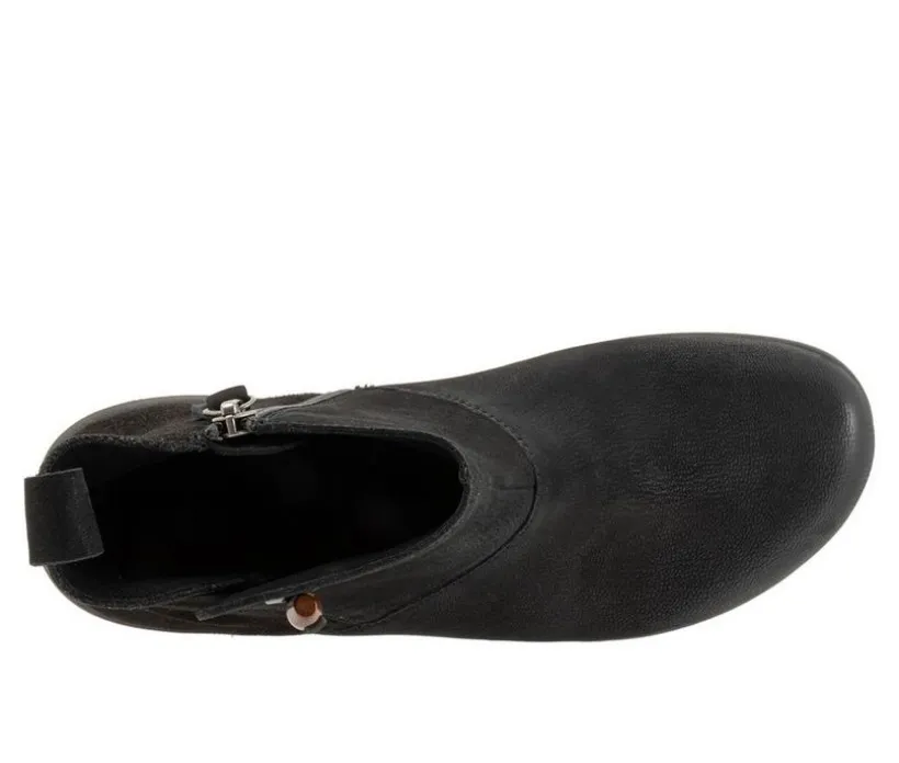 Women's Softwalk Adelade Booties