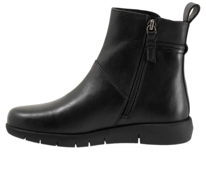 Women's Softwalk Adelade Booties
