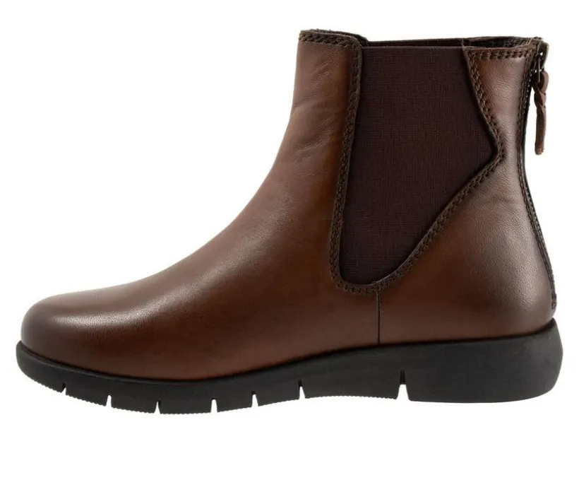 Women's Softwalk Albany Booties