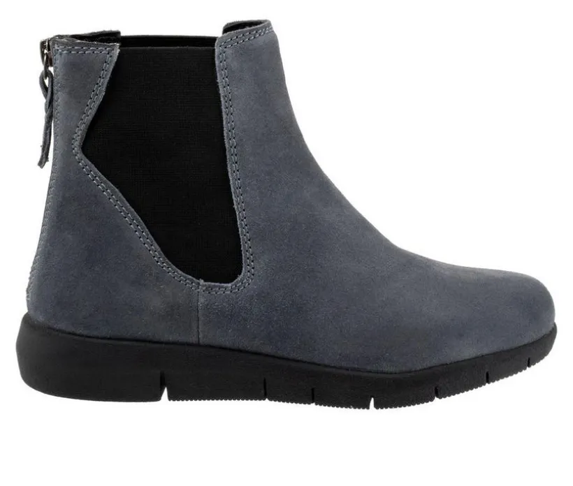 Women's Softwalk Albany Booties