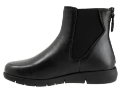 Women's Softwalk Albany Booties