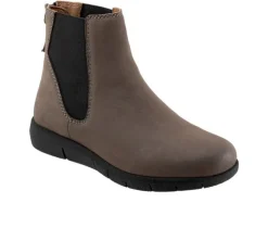 Women's Softwalk Albany Booties