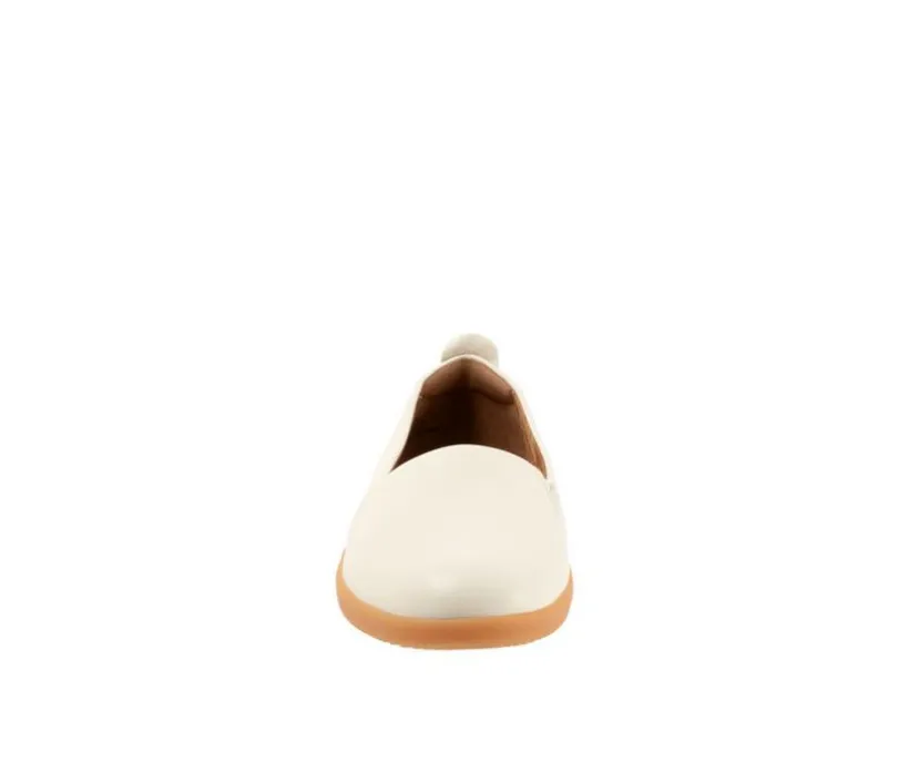 Women's Softwalk Deva Flats