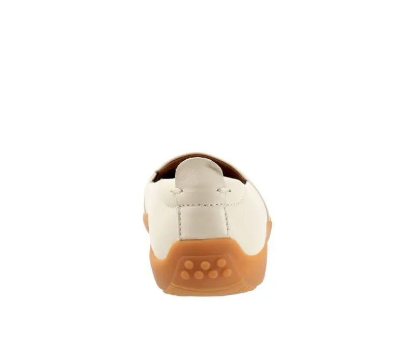 Women's Softwalk Deva Flats
