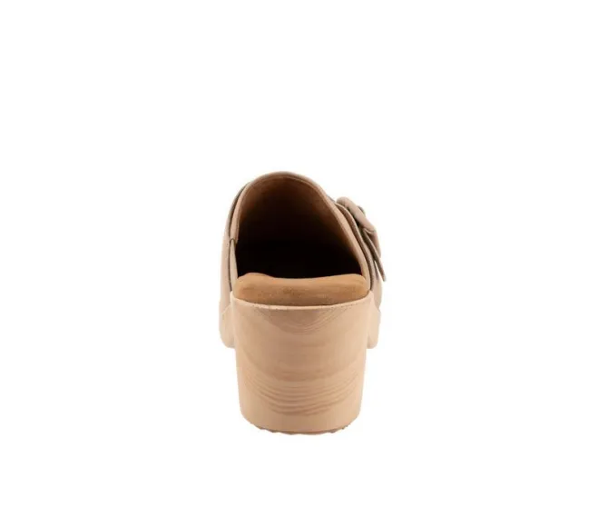 Women's Softwalk Ferrara Wedges