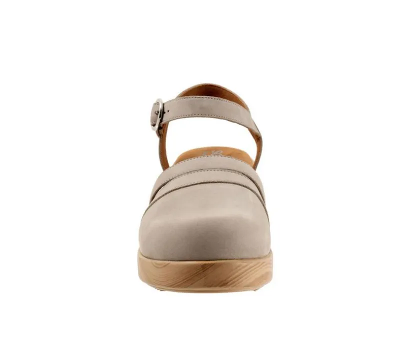 Women's Softwalk Fillmore Clogs